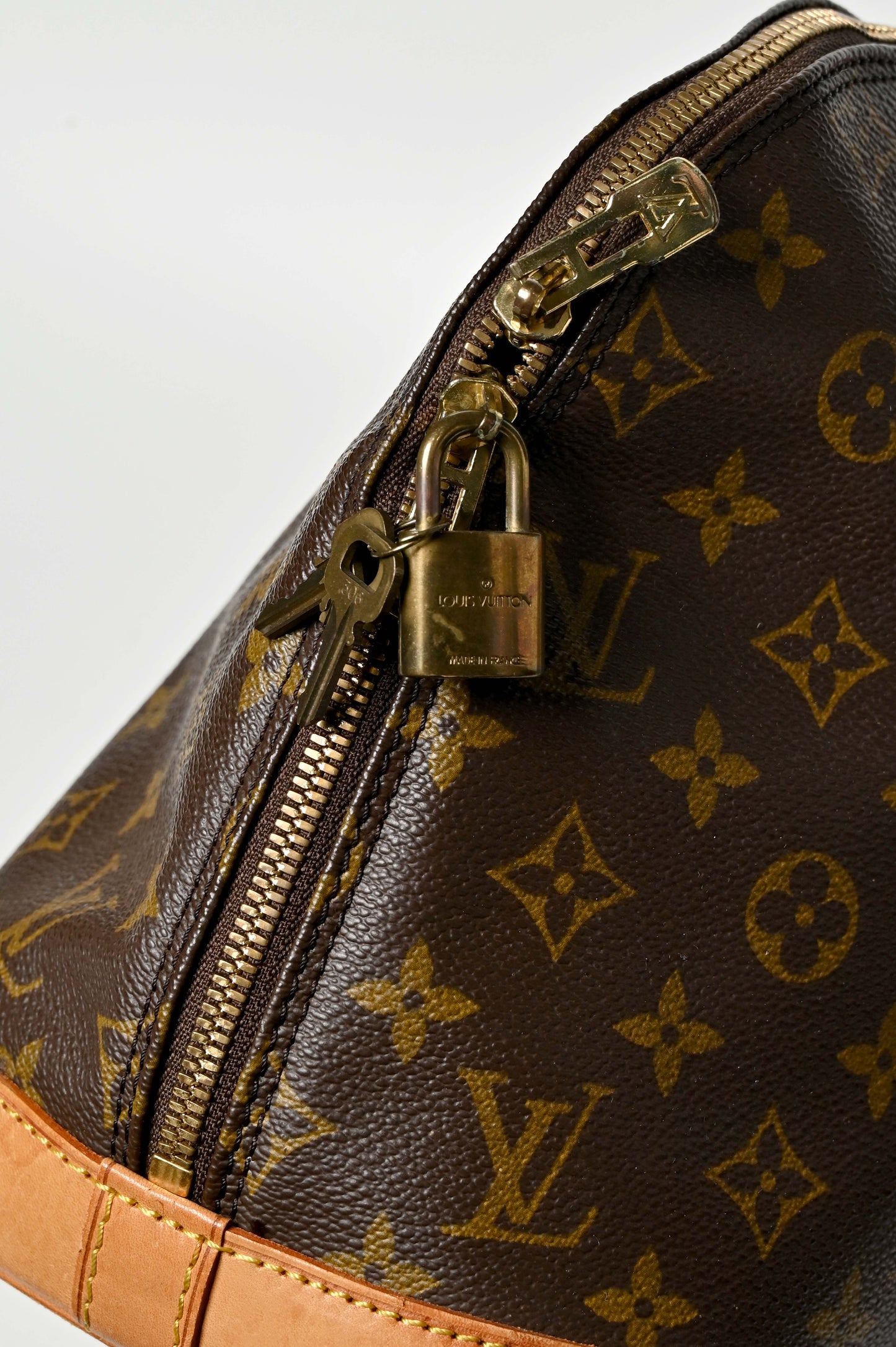 Louis Vuitton Alma Bag 04