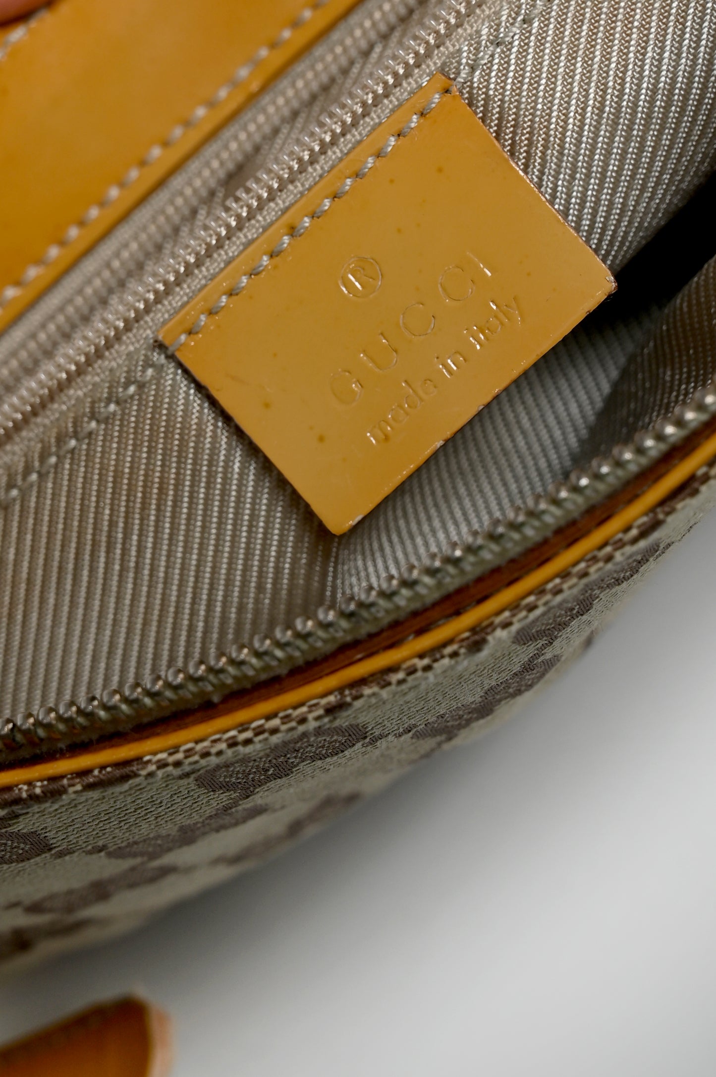 Gucci Boat Baguette Bag