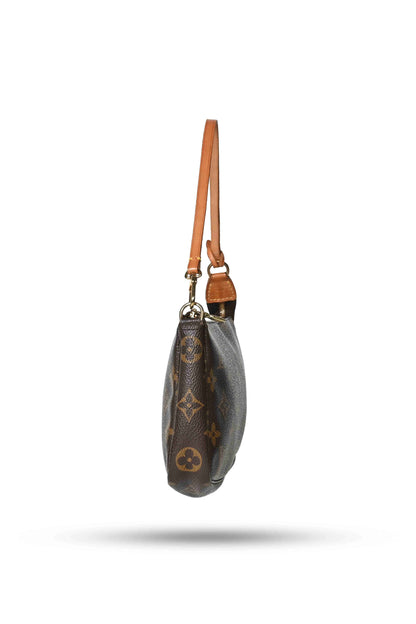 Louis Vuitton Pochette 15 01