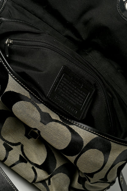 Coach Signature Canvas 2Way Bag