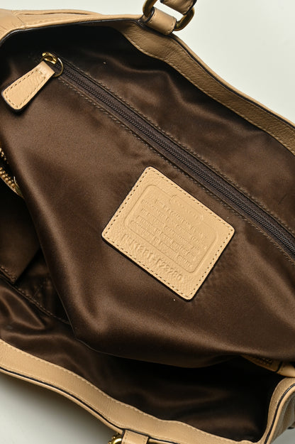 (PRE-ORDER) Coach Leather Twist Lock Tote