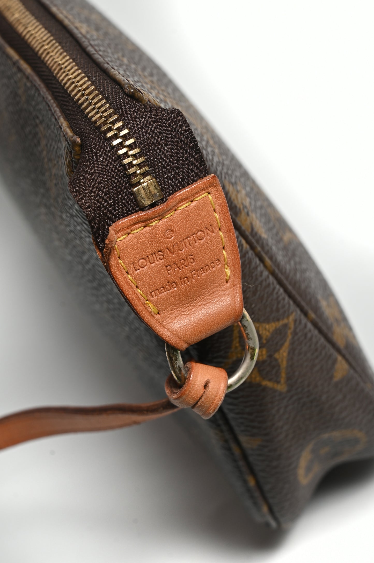 Louis Vuitton Pochette 01