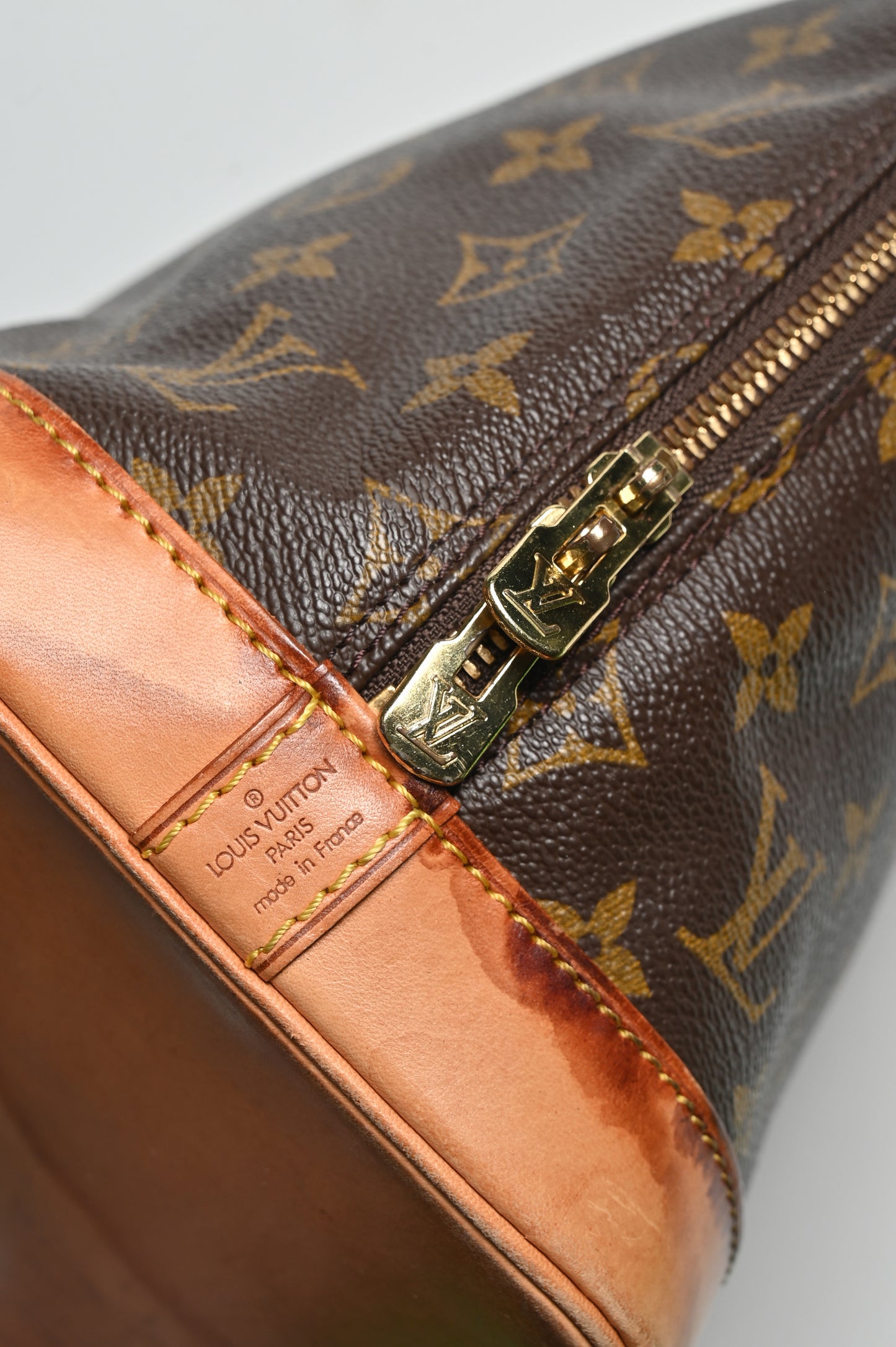 Louis Vuitton Alma Bag 01
