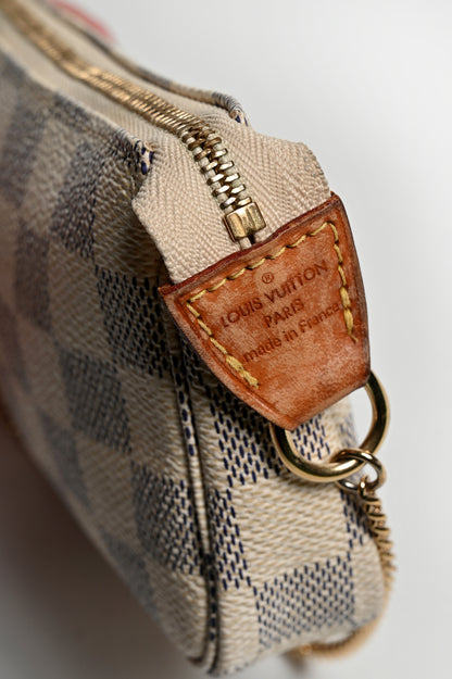Louis Vuitton Damier Azur Mini Pochette 01